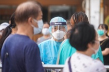 Hong Kong đối phó làn sóng Covid-19 thứ 3, mất dấu nhiều ca nhiễm