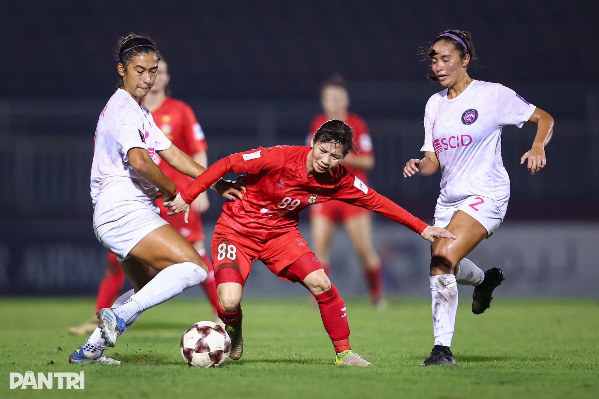 Khoảnh khắc Huỳnh Như sắm vai người hùng ở Cúp C1 châu Á - 4