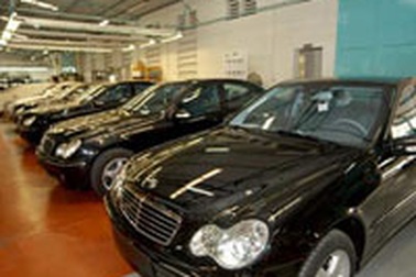 Cho nhập khẩu xe cũ sẽ kéo giá ôtô xuống