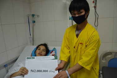 Bạn đọc Dân trí ủng hộ thai phụ nguy kịch 562 triệu đồng