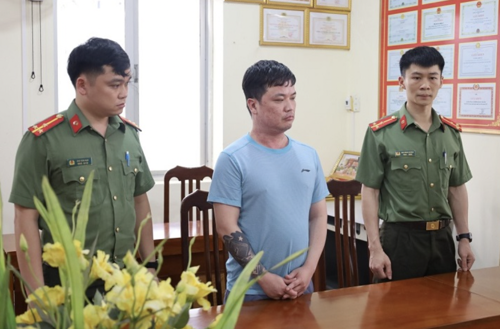 TikToker Lê Việt Hùng bị khởi tố về hành vi cưỡng đoạt tài sản - 1 TikToker Lê Việt Hùng bị khởi tố về hành vi cưỡng đoạt tài sản - 1