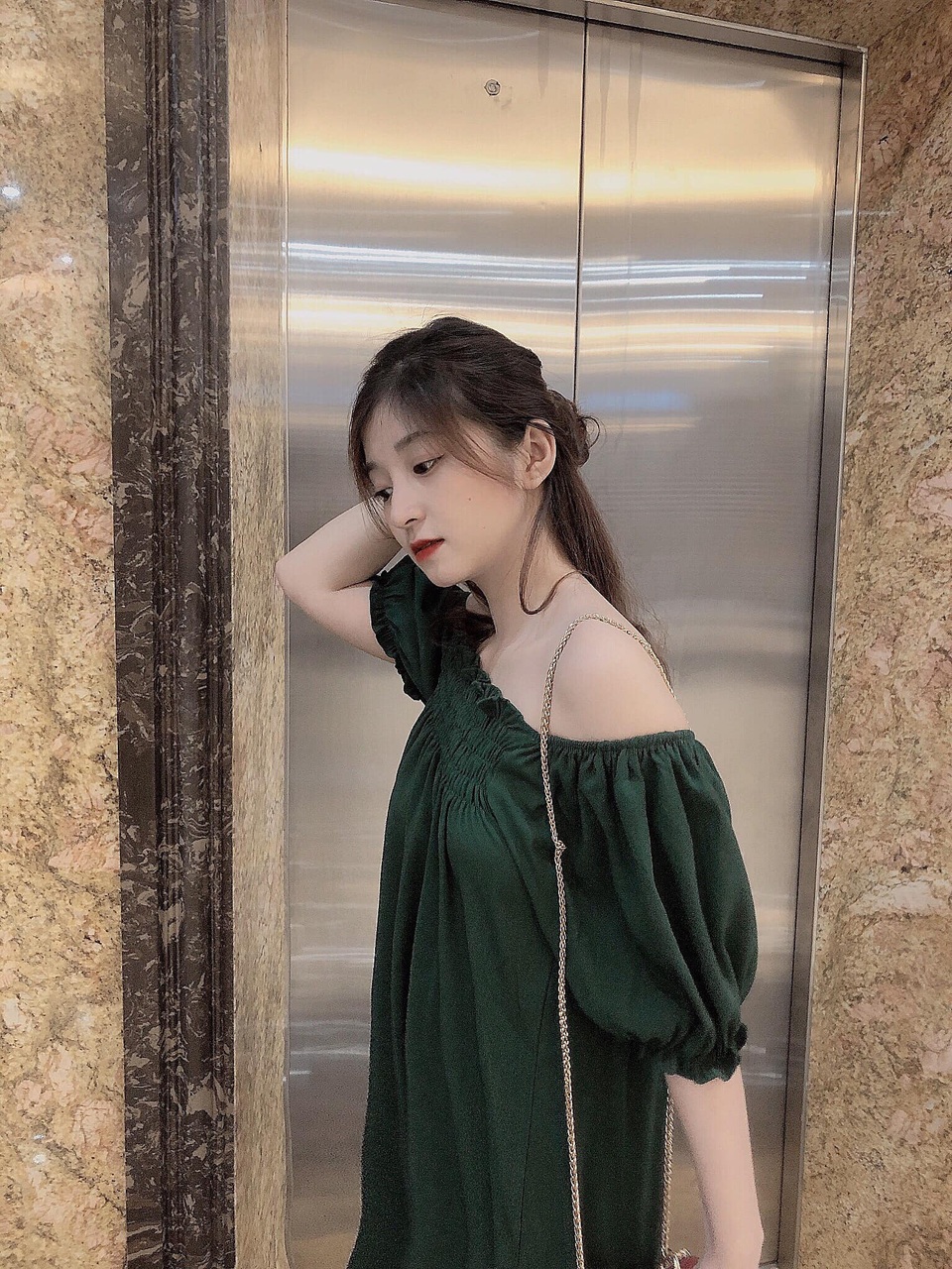 Thêm một hot girl thẩm phán xinh đẹp khiến dân mạng xao xuyến - 10 Thêm một hot girl thẩm phán xinh đẹp khiến dân mạng xao xuyến - 10