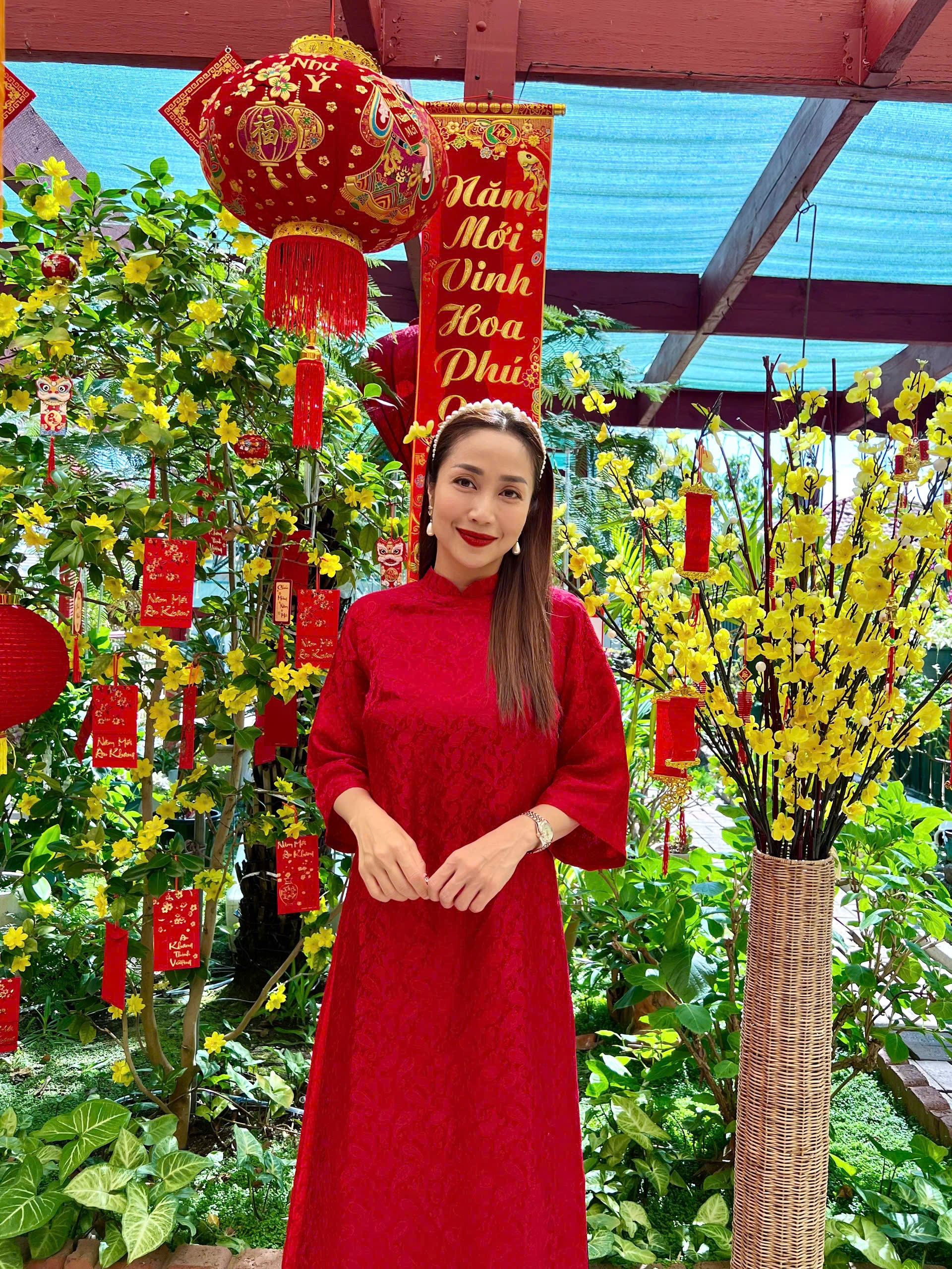 Sao Việt đón Tết Ất Tỵ: Mỹ Tâm nấu mâm cỗ, Đàm Thu Trang sum vầy gia đình - 12 Sao Việt đón Tết Ất Tỵ: Mỹ Tâm nấu mâm cỗ, Đàm Thu Trang sum vầy gia đình - 12