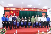 Đoàn Thanh niên Bộ LĐ-TB&XH tri ân các gia đình chính sách, người có công