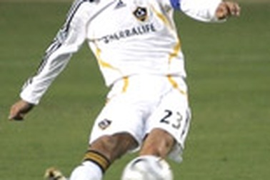Beckham ghi bàn đầu tiên cho LA Galaxy