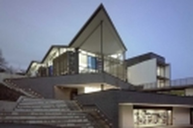 Du học Anh - Trường Đại học tổng hợp Winchester