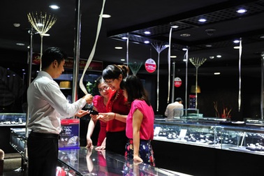 “Cơn sốt” trang sức DOJI trên toàn quốc