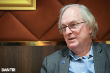 Cha đẻ pin Lithium đến Việt Nam, chia sẻ thứ nhiều người hiểu sai về pin