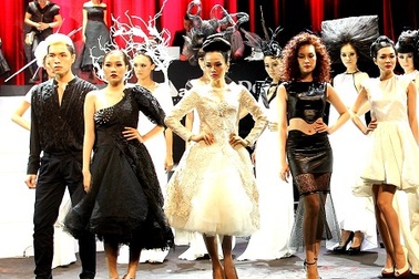 “Hạnh phúc” chinh phục khán giả yêu thời trang tóc