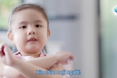 Giúp bé hình thành thói quen ăn sáng và uống sữa