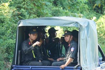 Huy động lực lượng vào rừng sâu vây bắt đối tượng trốn trại nguy hiểm