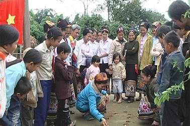 Cần khôi phục các trò chơi dân gian 