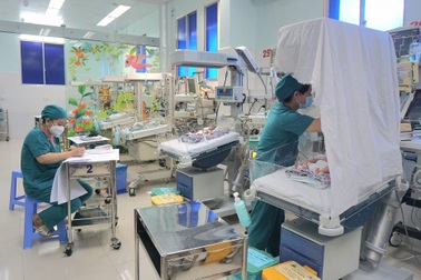 TPHCM: Hàng chục trẻ sinh non nhập viện trong các ngày nghỉ lễ