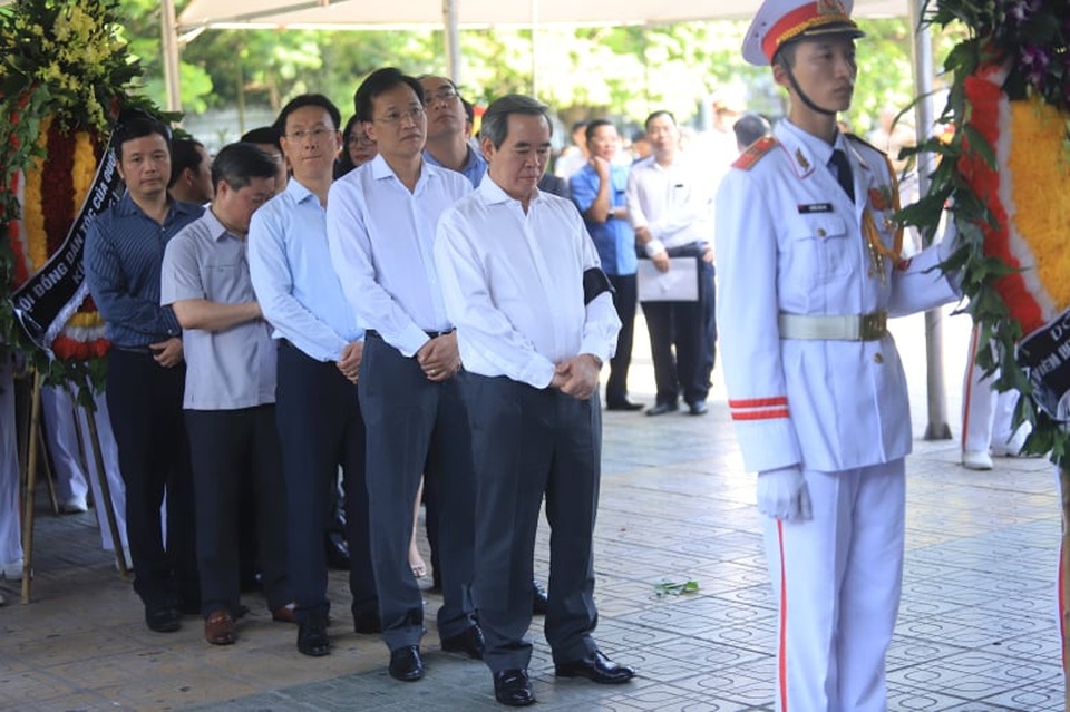 Lễ tang nguyên Chủ nhiệm Văn phòng Quốc hội Vũ Mão - 10 Lễ tang nguyên Chủ nhiệm Văn phòng Quốc hội Vũ Mão - 10