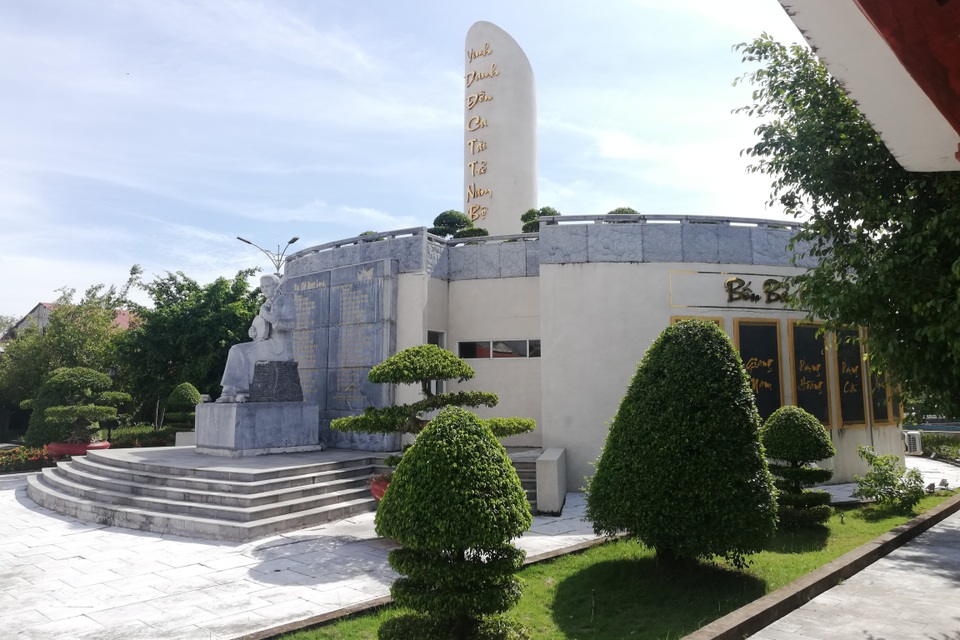Phát triển du lịch ven biển hút khách ngắm điện gió, xem tôm công nghệ cao - 3 Phát triển du lịch ven biển hút khách ngắm điện gió, xem tôm công nghệ cao - 3