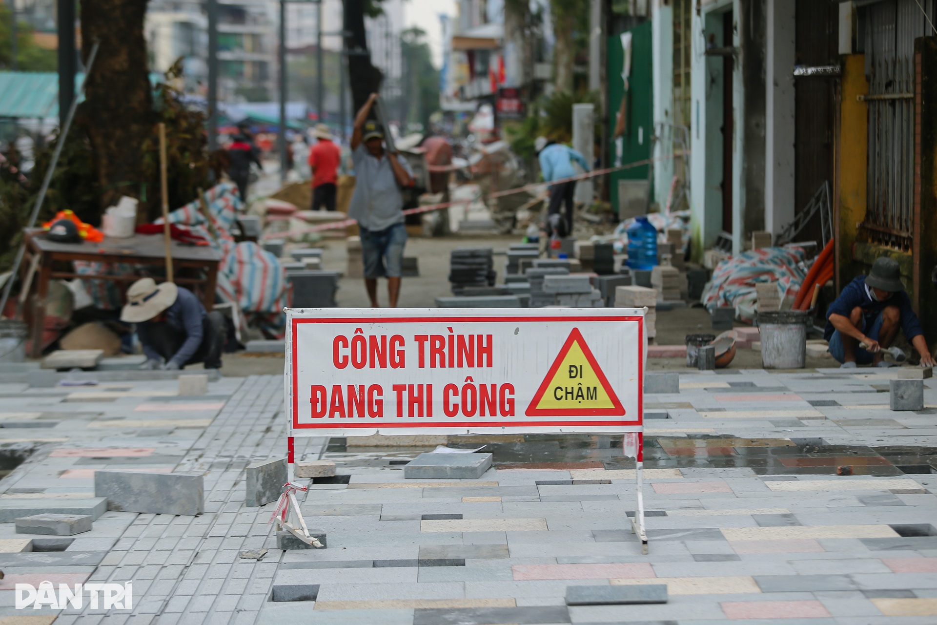 Cận cảnh tuyến phố đi bộ sắp hoàn thành ở Huế - 6 Cận cảnh tuyến phố đi bộ sắp hoàn thành ở Huế - 6