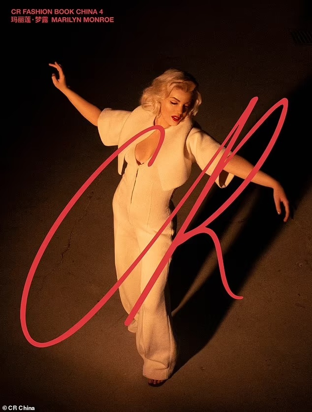 Phẫn nộ vì tạp chí bắt Marilyn Monroe sống lại để chụp ảnh thời trang - 7 Phẫn nộ vì tạp chí bắt Marilyn Monroe sống lại để chụp ảnh thời trang - 7