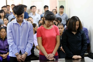 Vụ cháy quán karaoke 13 người tử vong: Có bỏ lọt tội phạm?