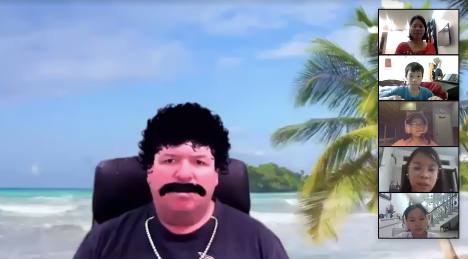 Học sinh Hà Nội “biến” giờ học online thành chuyến thăm quốc gia Đông Âu - 2