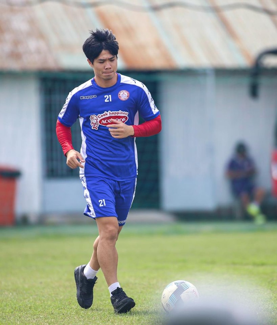 Công Phượng còn cơ hội đua danh hiệu Vua phá lưới V-League - 2 Công Phượng còn cơ hội đua danh hiệu Vua phá lưới V-League - 2