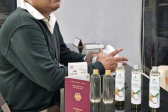 Đi Thái Lan du lịch, du khách bị lừa mua 5 chai dầu dừa giá 122 triệu đồng