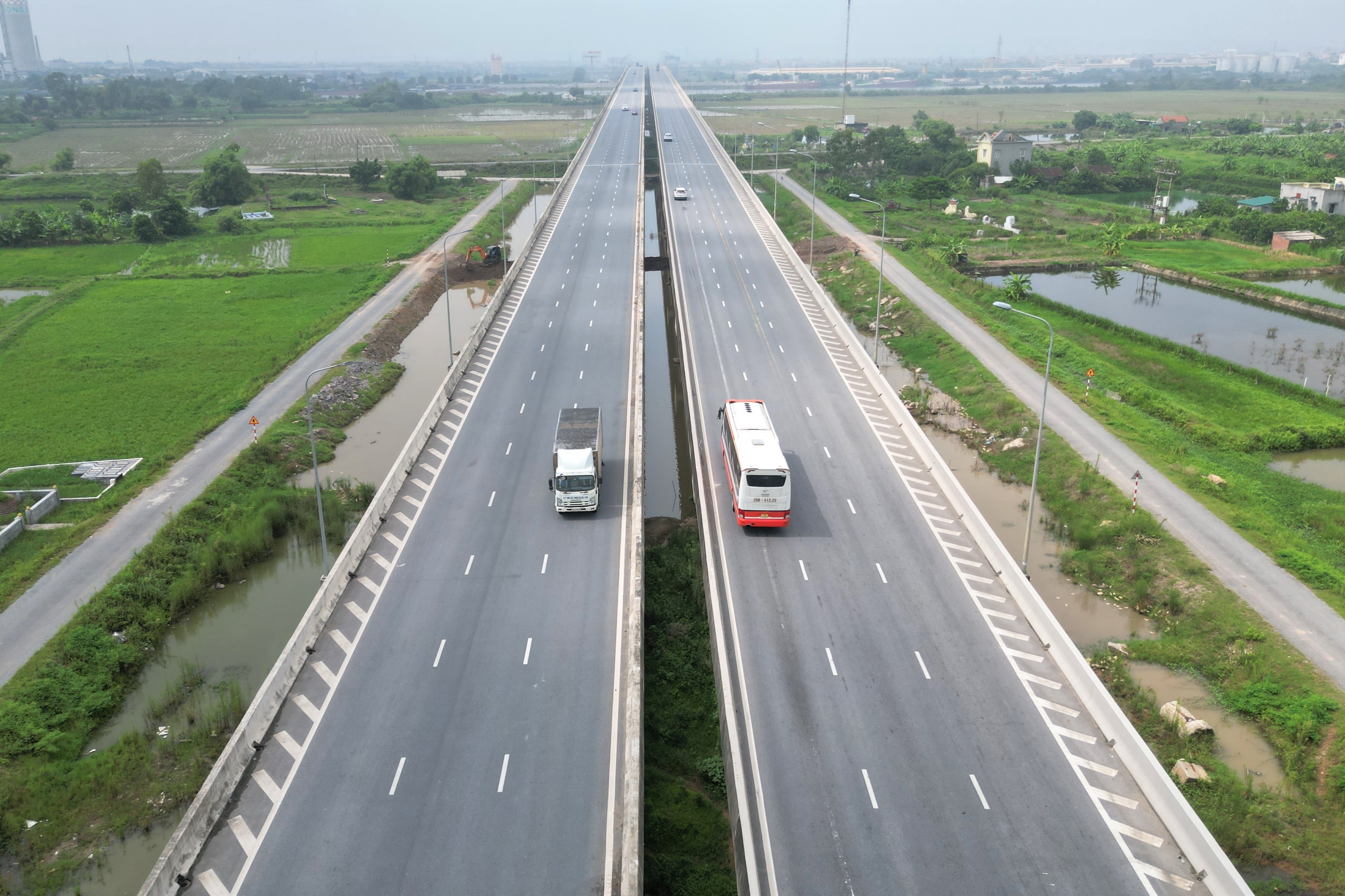 Cơ chế đặc thù giúp Ninh Bình triển khai bứt phá cao tốc 7.000 tỷ đồng - 3