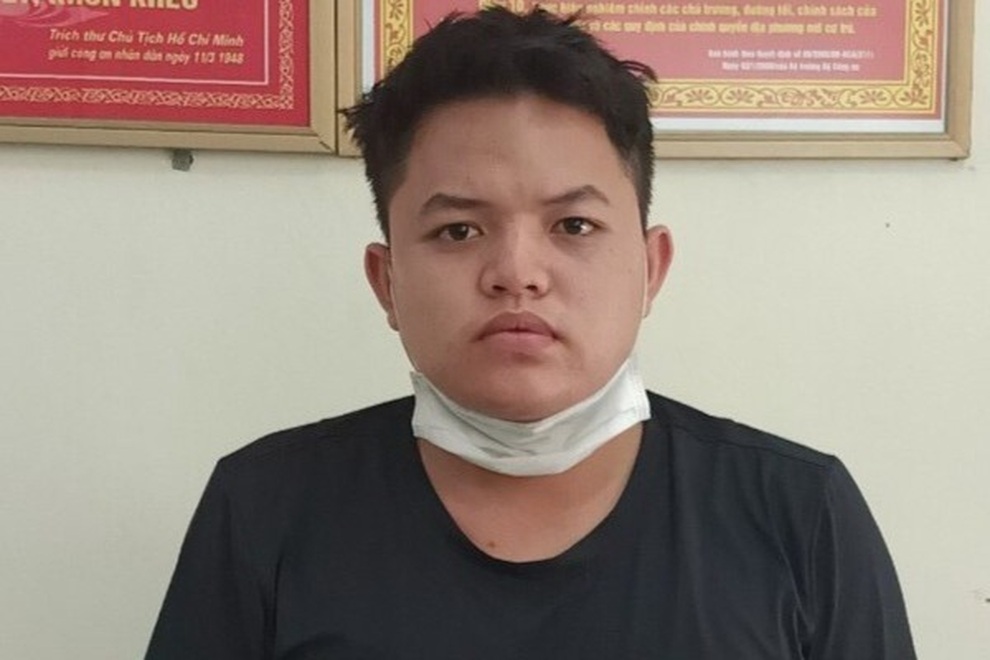 Về thăm quê bạn gái ảo, gần chục thanh niên bị cuỗm mất điện thoại - 1 Về thăm quê bạn gái ảo, gần chục thanh niên bị cuỗm mất điện thoại - 1