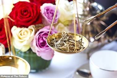 Có gì ở tách trà đắt nhất vương quốc Anh, trị giá 14,6 triệu đồng