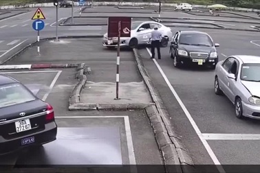 Học viên tập lái và bài thi "thảm họa"