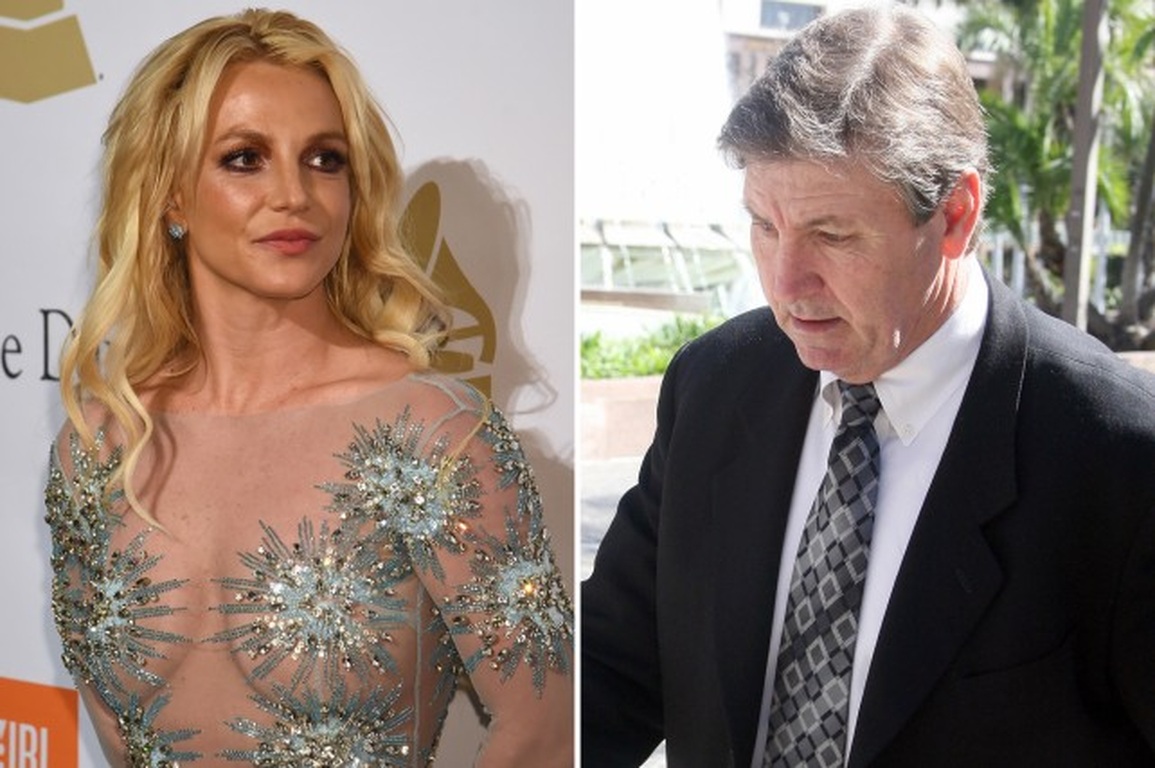 Britney vừa mang bầu vừa xúc tiến tổ chức lễ cưới sau nửa năm tự do - 2 Britney vừa mang bầu vừa xúc tiến tổ chức lễ cưới sau nửa năm tự do - 2
