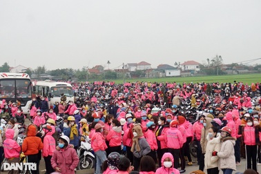 Vụ 5.000 công nhân ngừng việc: Doanh nghiệp chấp nhận tăng 6% lương cơ bản