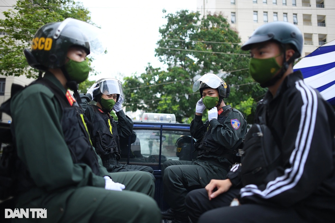 Công an TPHCM ra quân đảm bảo an toàn giao thông dịp lễ và SEA Games 31 - 4 Công an TPHCM ra quân đảm bảo an toàn giao thông dịp lễ và SEA Games 31 - 4