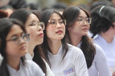 Từ đề xuất miễn học phí con giáo viên, nhìn về độ "hot" của ngành sư phạm