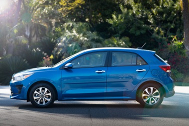 Kia Rio bị khai tử ở nhiều thị trường, doanh số thua xe Trung Quốc