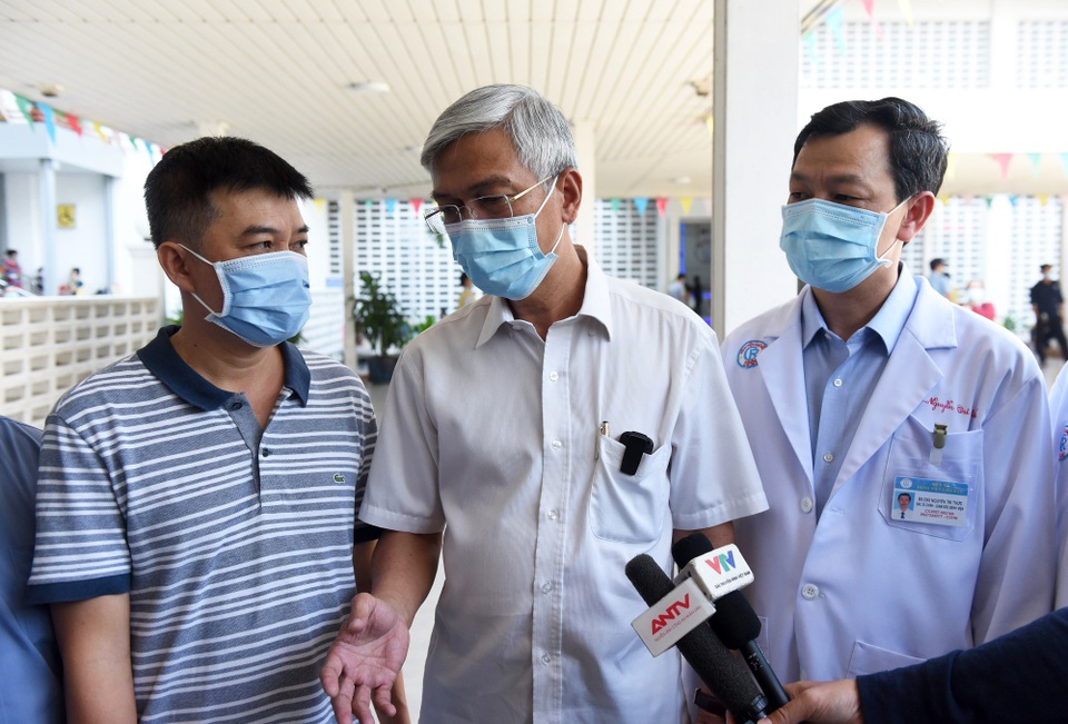 Bệnh viện Chợ Rẫy tiếp tục chi viện cho Gia Lai chống dịch Covid-19 - 1