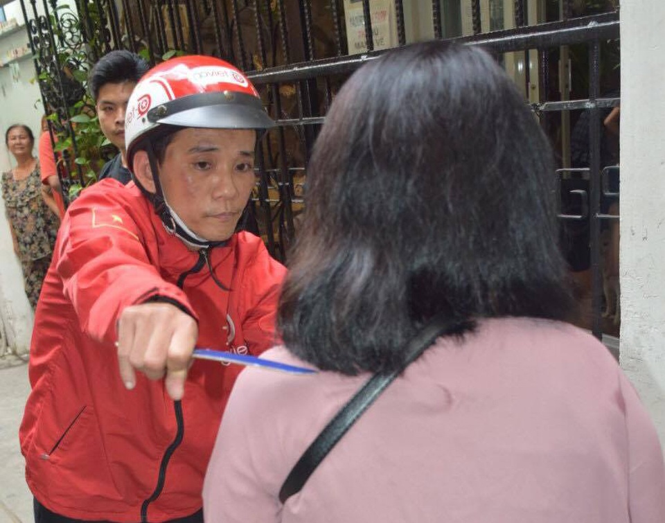 Tên cướp mắt nai sa lưới khi lén về thăm vợ con sau 7 ngày lẩn trốn - 1