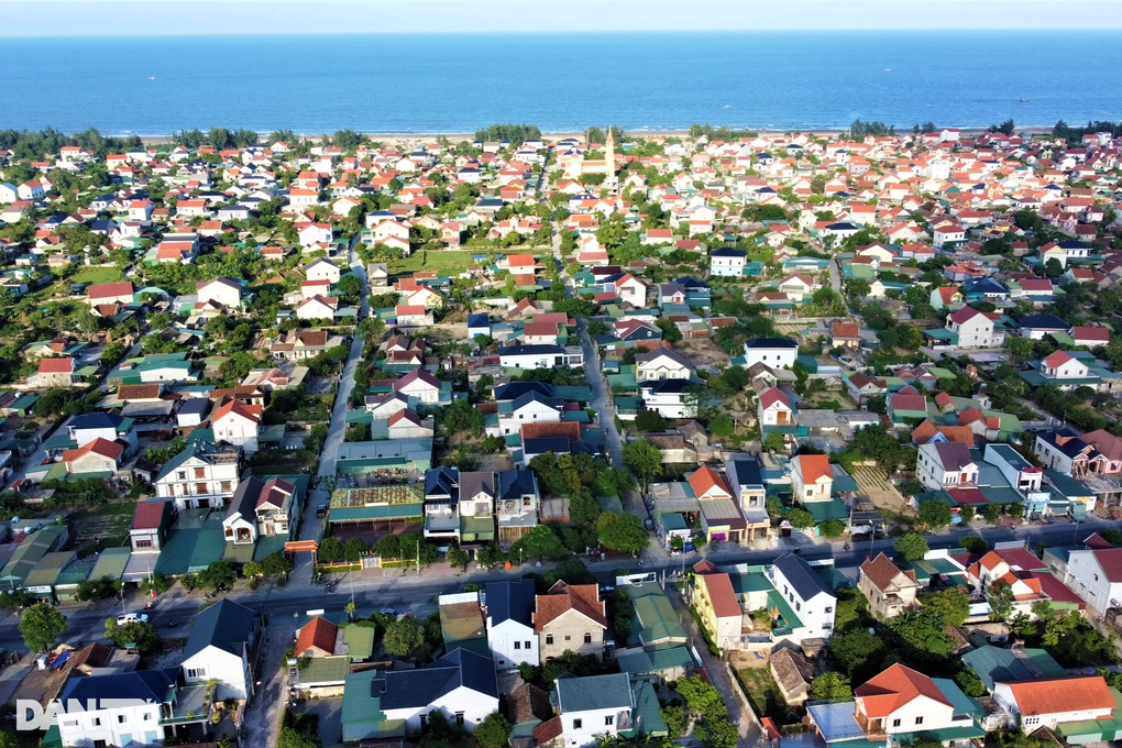 Hàng trăm doanh nghiệp giải thể, người lao động chọn xuất ngoại tìm việc - 2 Hàng trăm doanh nghiệp giải thể, người lao động chọn xuất ngoại tìm việc - 2