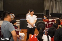 Phụ huynh Apax Leaders "chốt" được gì với Shark Thủy sau 8 giờ họp?