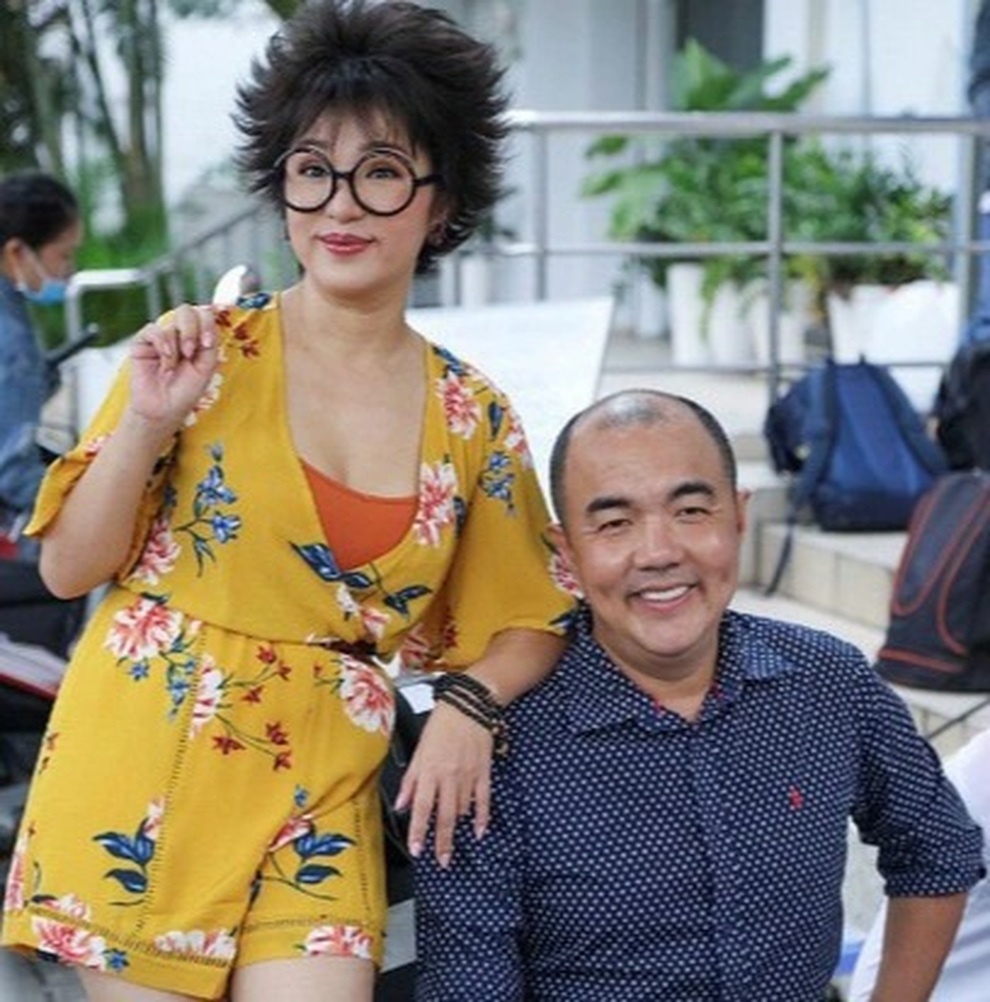 Sao Việt vạ miệng, gặp sự cố trang phục nhớ đời mùa dịch - 14 Sao Việt vạ miệng, gặp sự cố trang phục nhớ đời mùa dịch - 14