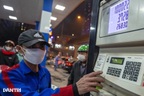 Xăng E10 công bố hơn 28.200 đồng/lít, vì sao có nơi bán giá cao hơn?