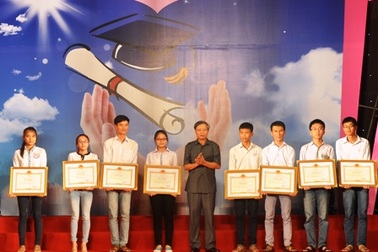 Vinh danh những thủ khoa xứ Thanh