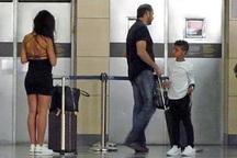 Bạn gái C.Ronaldo thêm một lần khoe bụng bầu sexy