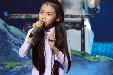 Hãy để Mỹ Chi hồn nhiên trong tiếng hát