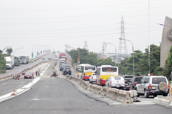 Hà Nội: Gấp rút thi công đường vành đai 3 trên cao trước ngày thông xe - 10 Hà Nội: Gấp rút thi công đường vành đai 3 trên cao trước ngày thông xe - 10