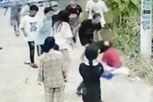 Bé gái 12 tuổi ở Lâm Đồng bị nhóm bạn đánh hội đồng