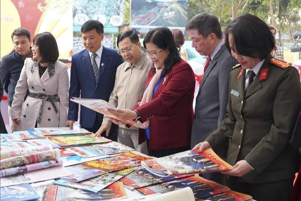 Khi Chính phủ, Quốc hội là khách hàng của báo chí - 3 Khi Chính phủ, Quốc hội là khách hàng của báo chí - 3
