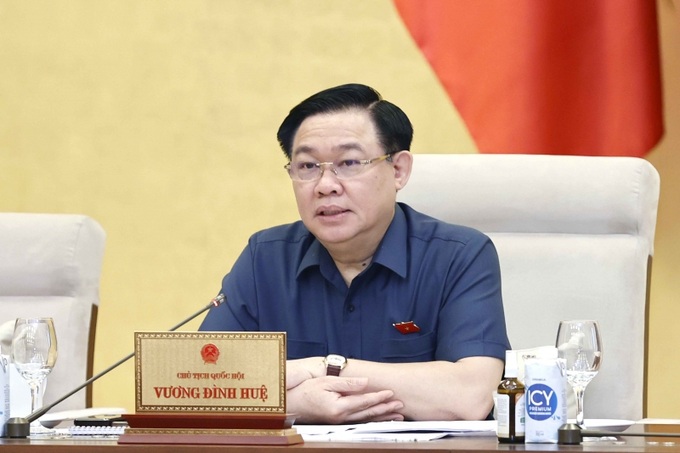 Chủ tịch Quốc hội Vương Đình Huệ: Cần bố trí ngân sách tăng lương cơ sở trong năm 2023