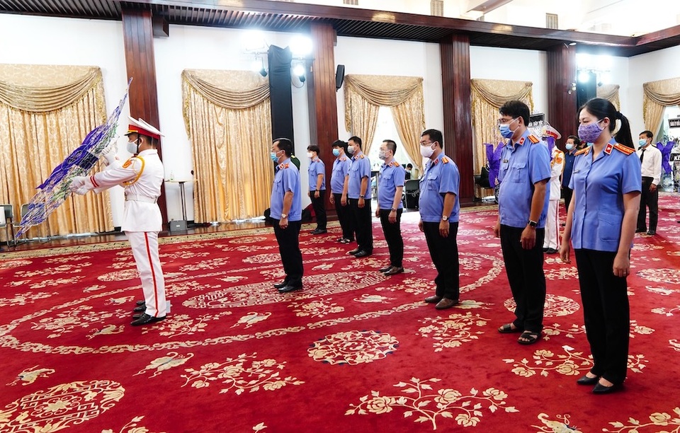 Nhân dân TPHCM tiễn biệt nguyên Tổng Bí thư Lê Khả Phiêu - 8 Nhân dân TPHCM tiễn biệt nguyên Tổng Bí thư Lê Khả Phiêu - 8