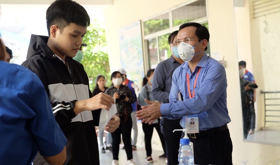 Đề thi hướng tới công bằng cho thí sinh thi đợt 1 và 2 - 2 Đề thi hướng tới công bằng cho thí sinh thi đợt 1 và 2 - 2