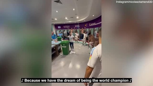 Cầu thủ Argentina ăn mừng gây tranh cãi